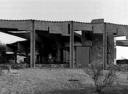 Miguel Eyquem: A partir de la poesía