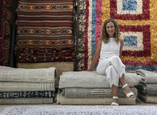 Mónica Bustos, Piso Urbano : El mágico mundo de las alfombras